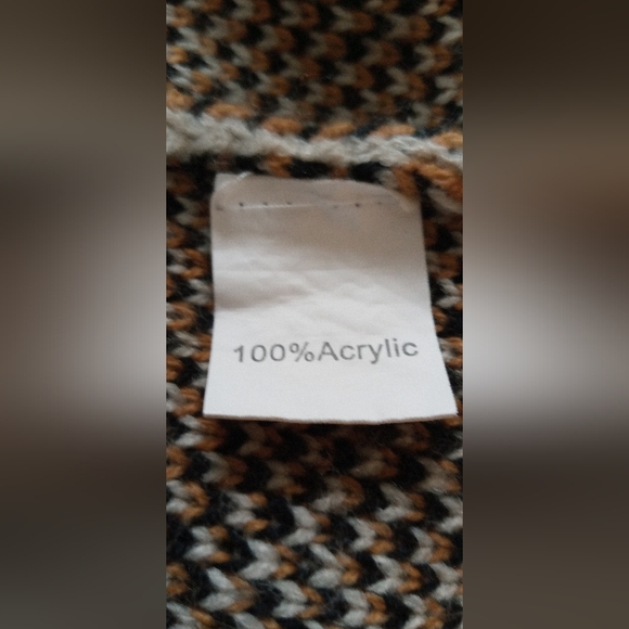 Ecowish Sweater - Picture 7 of 9